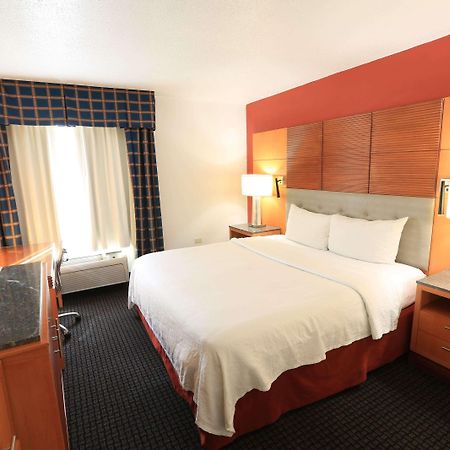 Days Inn By Wyndham Calumet Park Екстериор снимка