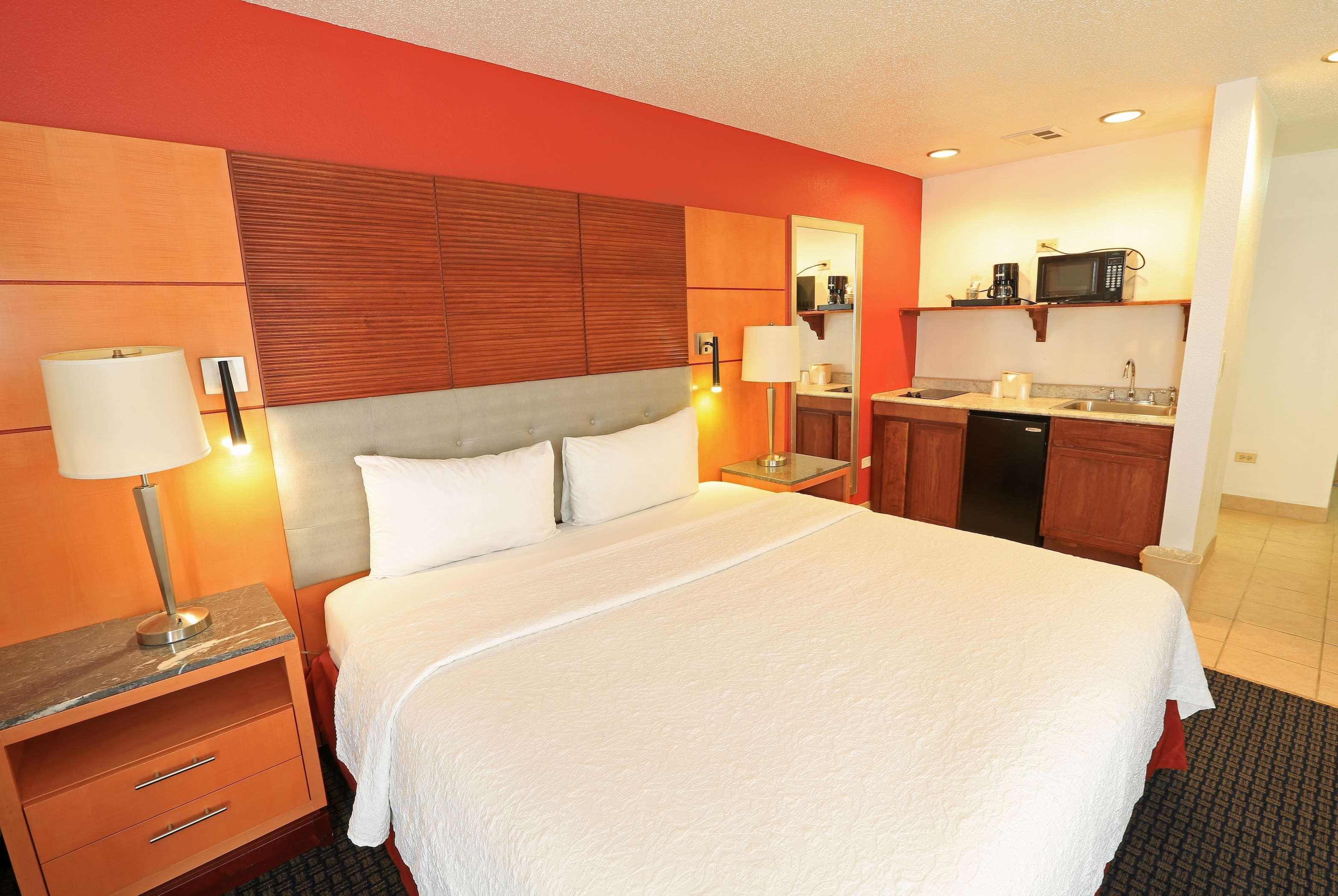 Days Inn By Wyndham Calumet Park Екстериор снимка