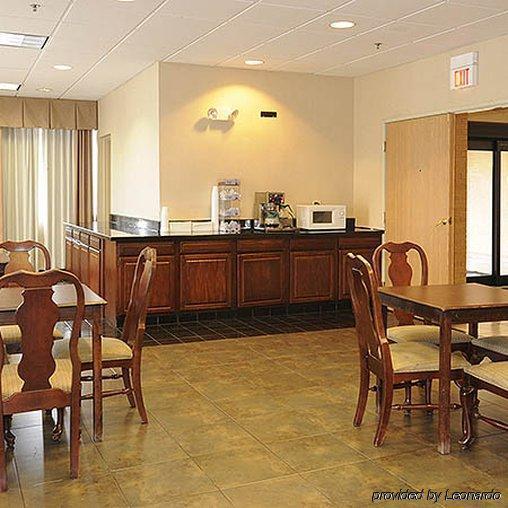 Days Inn By Wyndham Calumet Park Екстериор снимка